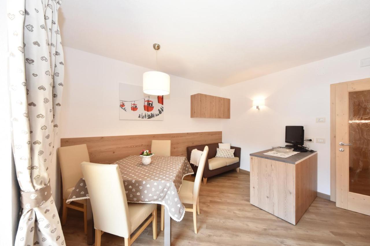 Casa Dorich Apartment Pozza di Fassa Bagian luar foto